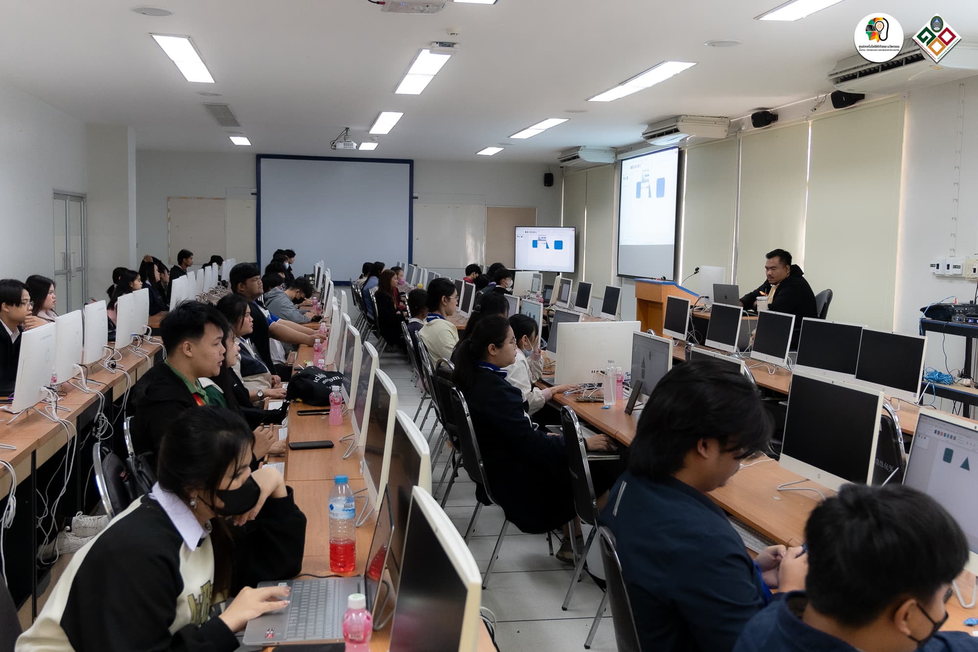 ห้องปฏิบัติการคอมพิวเตอร์ 6